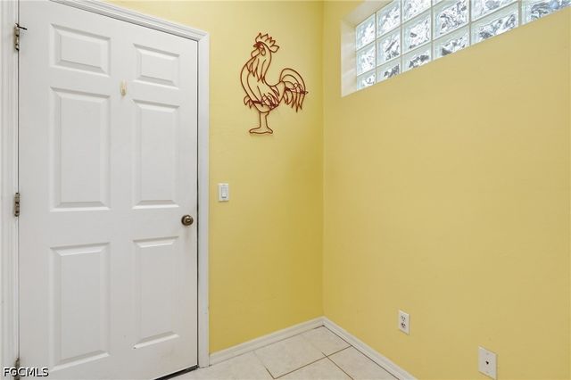 10727 Maui CIR, Estero, FL 33928