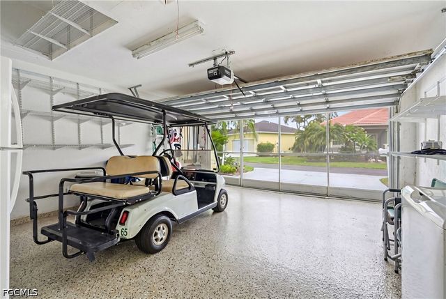 10727 Maui CIR, Estero, FL 33928