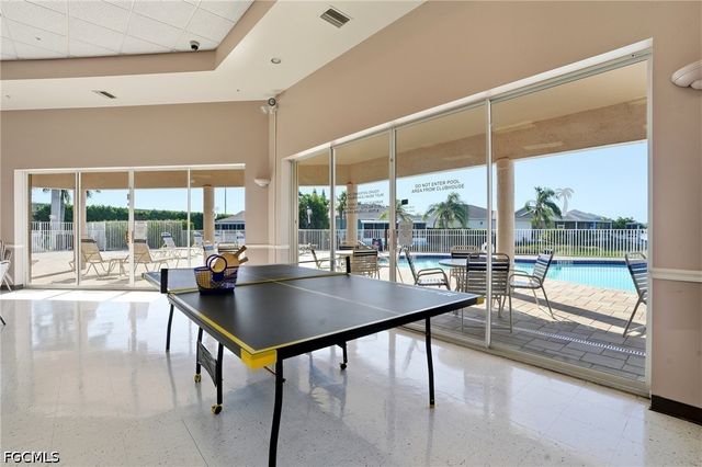 10727 Maui CIR, Estero, FL 33928