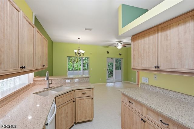 10727 Maui CIR, Estero, FL 33928