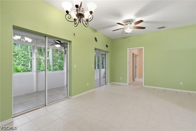 10727 Maui CIR, Estero, FL 33928