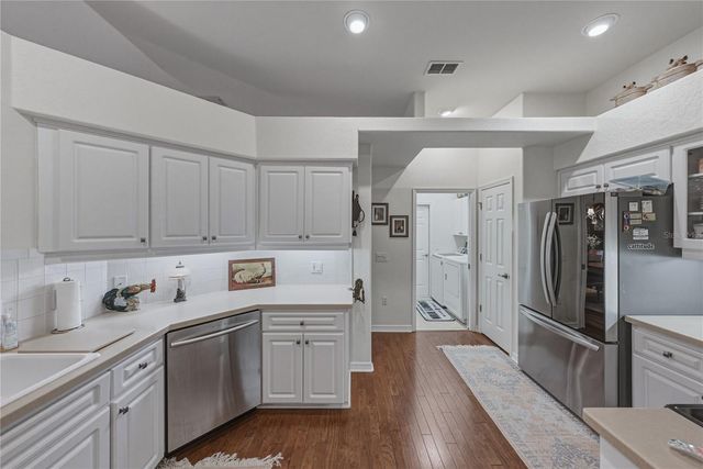 12215 WOODLANDS CIRCLE, Dade City, FL 33525