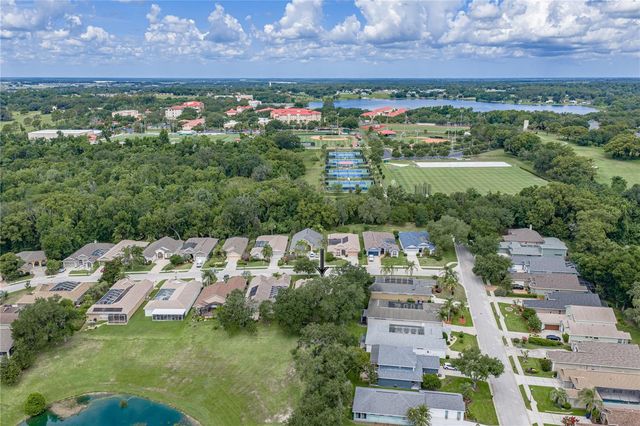 12215 WOODLANDS CIRCLE, Dade City, FL 33525
