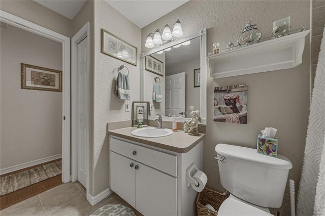 12215 WOODLANDS CIRCLE, Dade City, FL 33525