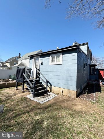 606 W SECOND ST, Florence, NJ 08518