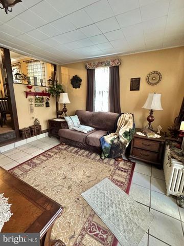 606 W SECOND ST, Florence, NJ 08518