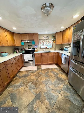 606 W SECOND ST, Florence, NJ 08518