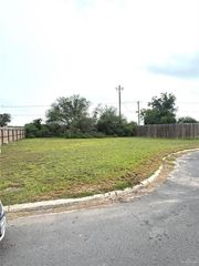 2615 E Lincoln Avenue, Alton, TX 78573