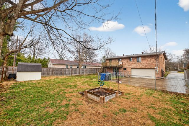 3805 Grassy Creek Drive, Lexington, KY 40503