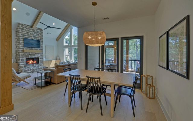 96 Barefoot Bay Road, Hartwell, GA 30643