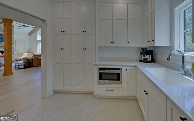 96 Barefoot Bay Road, Hartwell, GA 30643
