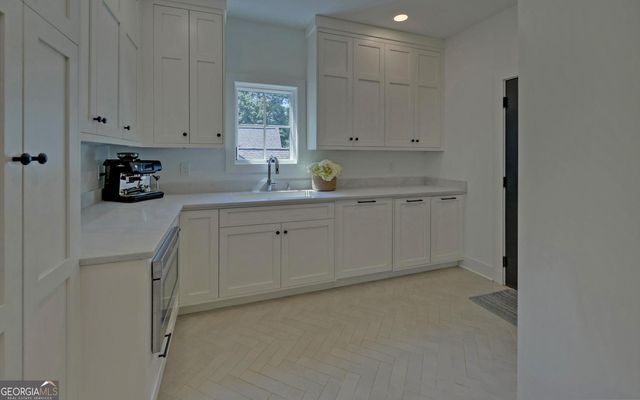 96 Barefoot Bay Road, Hartwell, GA 30643