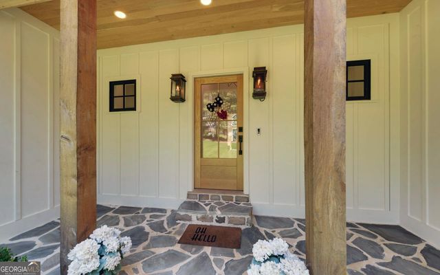 96 Barefoot Bay Road, Hartwell, GA 30643