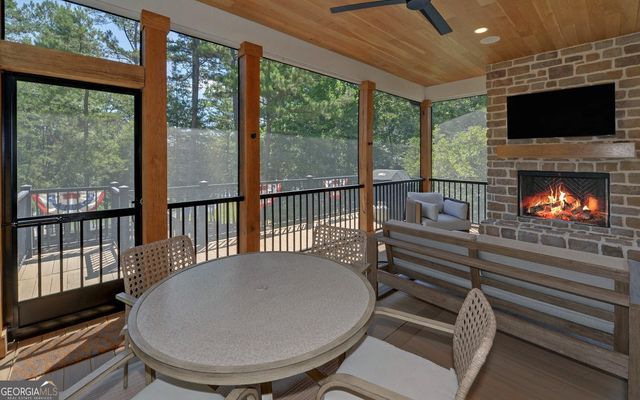 96 Barefoot Bay Road, Hartwell, GA 30643