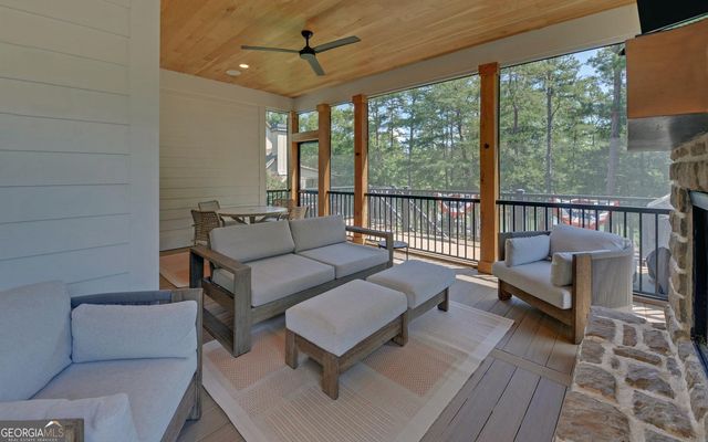 96 Barefoot Bay Road, Hartwell, GA 30643