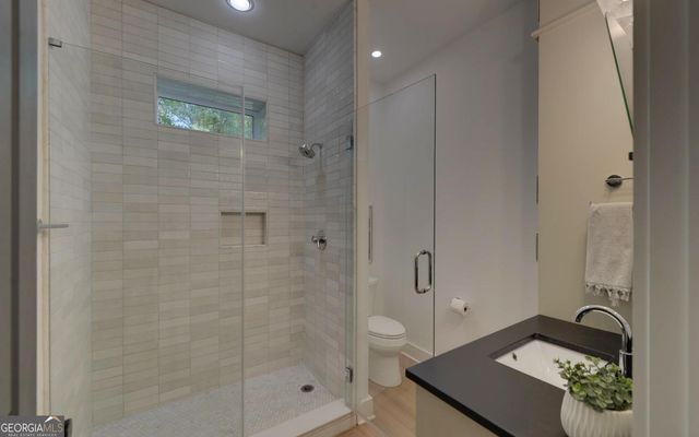 96 Barefoot Bay Road, Hartwell, GA 30643