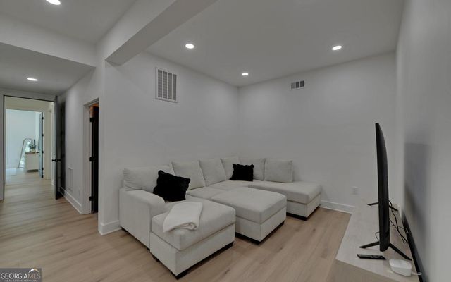 96 Barefoot Bay Road, Hartwell, GA 30643