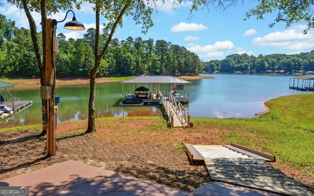 96 Barefoot Bay Road, Hartwell, GA 30643