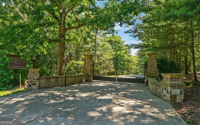 96 Barefoot Bay Road, Hartwell, GA 30643