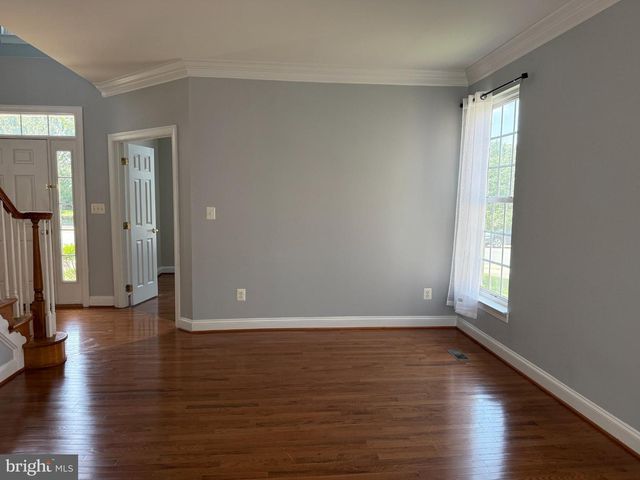 42770 CONQUEST CIR, Brambleton, VA 20148