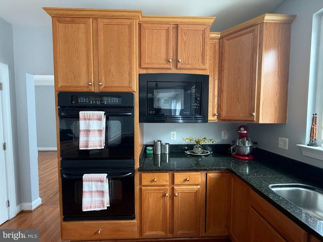 42770 CONQUEST CIR, Brambleton, VA 20148