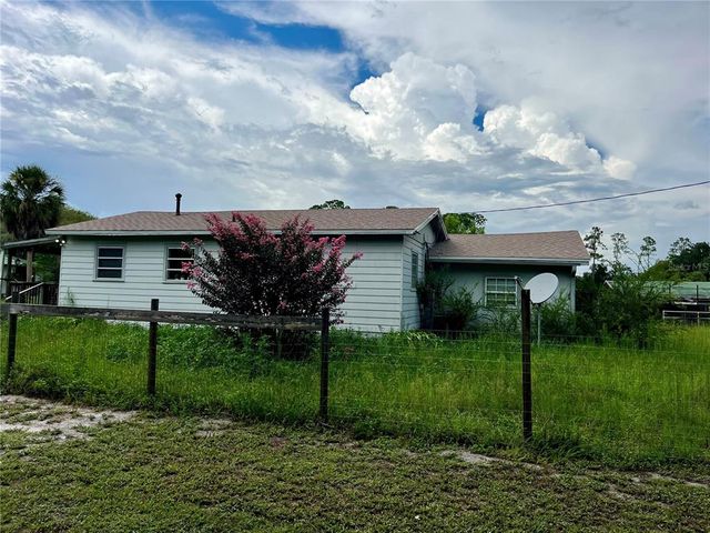 708 LAKE SHORE DRIVE, Pierson, FL 32180