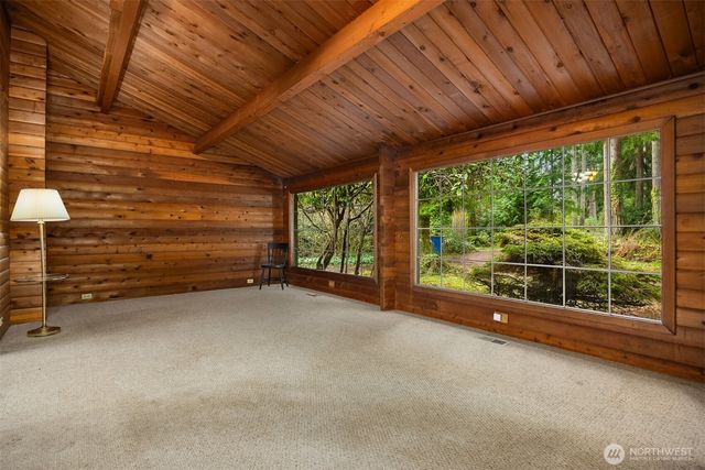 10862 Falk Road NE, Bainbridge Island, WA 98110