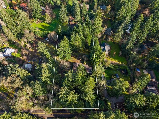 10862 Falk Road NE, Bainbridge Island, WA 98110