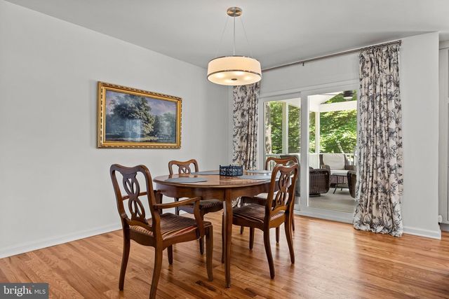 29 HILLTOP DR, Yardley, PA 19067