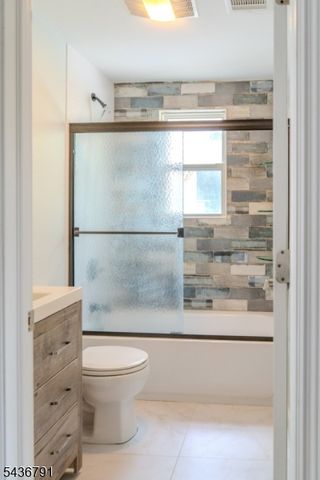 20 Greenwood Ave, Wanaque Boro, NJ 07420