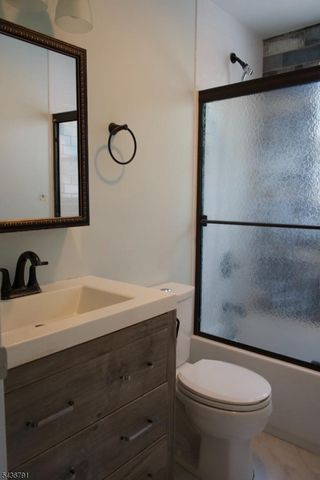 20 Greenwood Ave, Wanaque Boro, NJ 07420