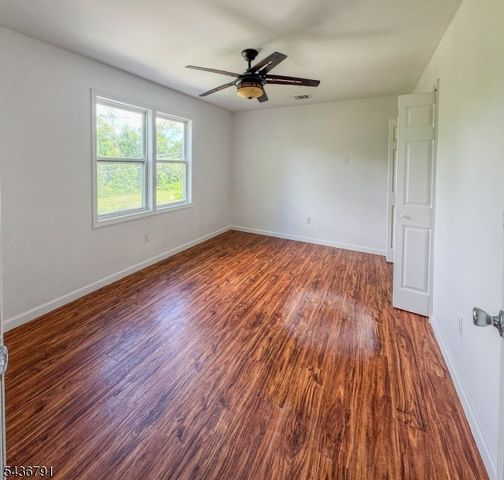 20 Greenwood Ave, Wanaque Boro, NJ 07420