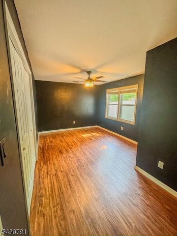 20 Greenwood Ave, Wanaque Boro, NJ 07420