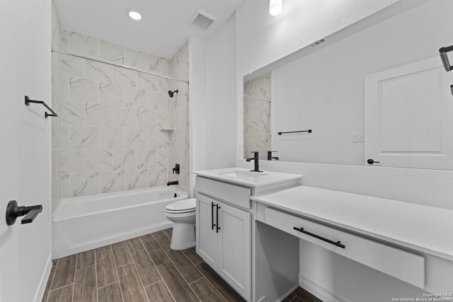 4007 Paddock Trl, Seguin, TX 78155