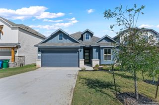 4007 Paddock Trl, Seguin, TX 78155
