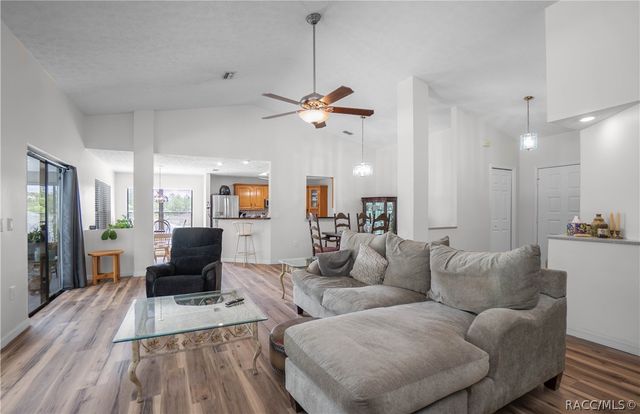1821 E Littleton Court, Inverness, FL 34453