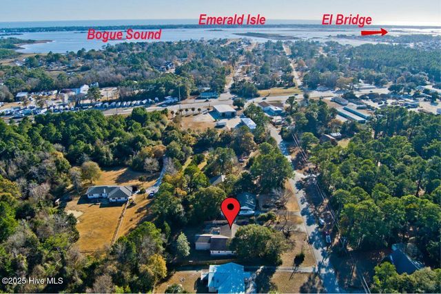 174 Fox Drive, Swansboro, NC 28584