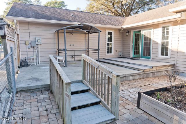 174 Fox Drive, Swansboro, NC 28584