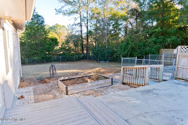 174 Fox Drive, Swansboro, NC 28584