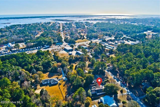 174 Fox Drive, Swansboro, NC 28584