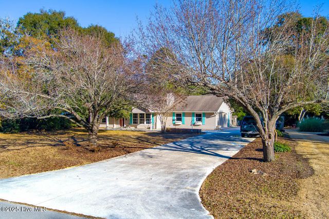 174 Fox Drive, Swansboro, NC 28584