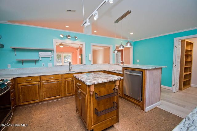 174 Fox Drive, Swansboro, NC 28584