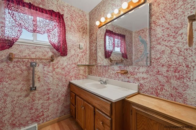 5005 WINDMILL RD, Cheyenne, WY 82009