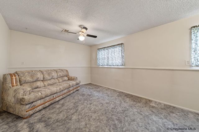 5005 WINDMILL RD, Cheyenne, WY 82009