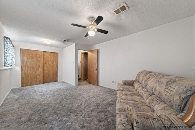 5005 WINDMILL RD, Cheyenne, WY 82009