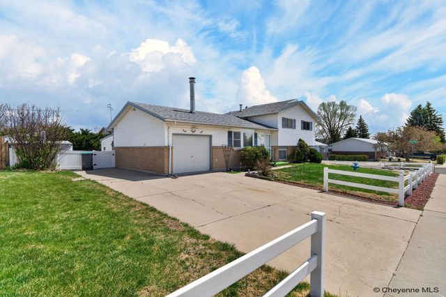5005 WINDMILL RD, Cheyenne, WY 82009