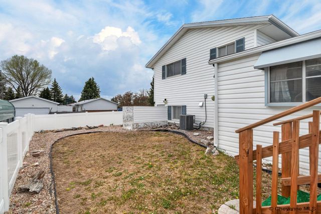 5005 WINDMILL RD, Cheyenne, WY 82009