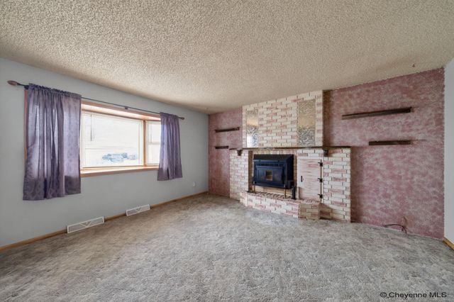 5005 WINDMILL RD, Cheyenne, WY 82009