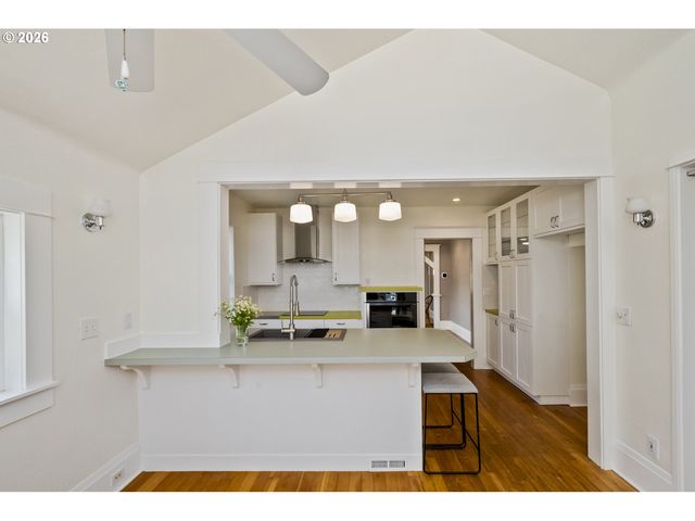 6626 Se 85TH Ave, Portland, OR 97266