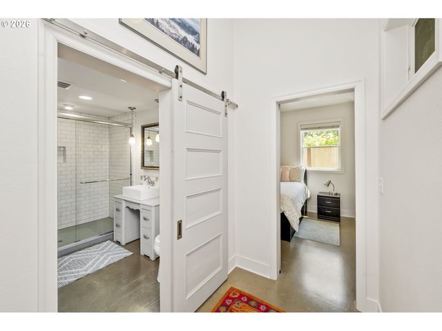 6626 Se 85TH Ave, Portland, OR 97266